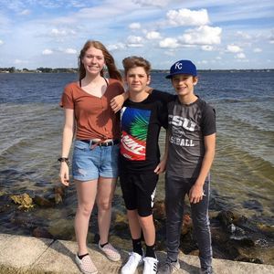 Meet your Posher, Stefanie